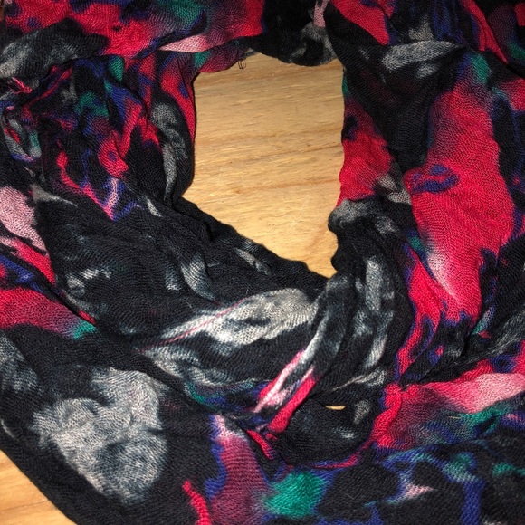 Infinity scarf - Picture 2 of 2